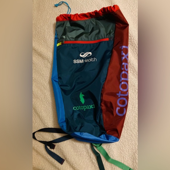 Cotopaxi Luzon 18 Hiking bag with hydration pocket - Picture 5 of 7